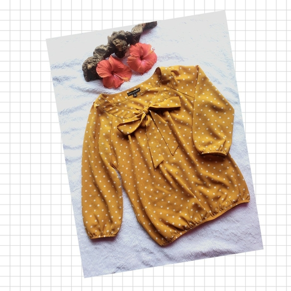 Sara Michelle Tops - "Pussycat Bow"🍒 Polka Dot Blouse.